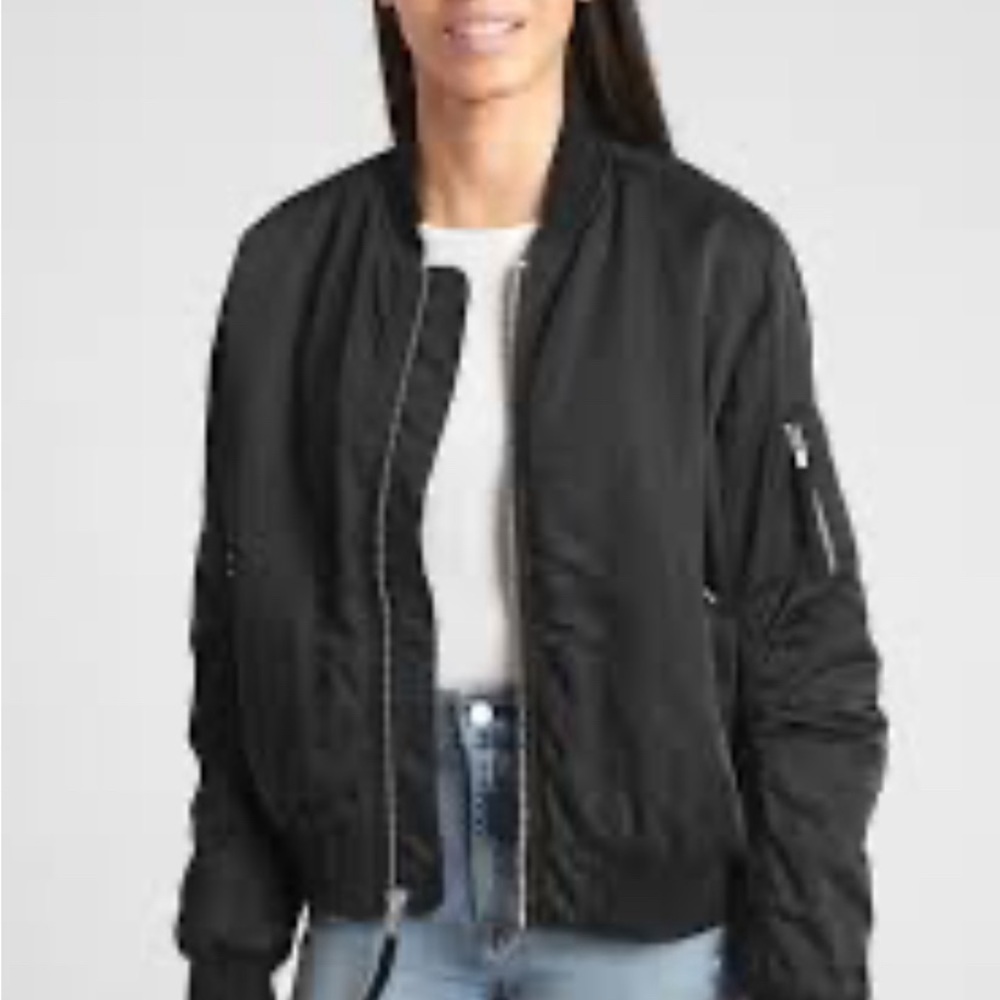 GAP Satin Bomber Jacket
Size small 
Excellent condition